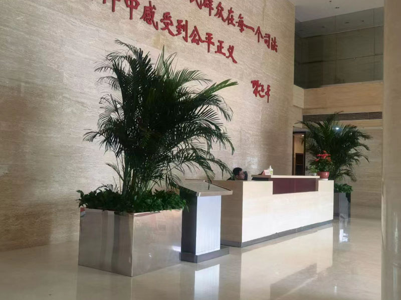請求用人單位支付社會(huì)保險(xiǎn)待遇差額是否受理？上海律師事務(wù)所告訴您