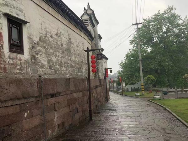 將假幣存入自動取款機是否屬于詐騙？上海法律咨詢網告訴您