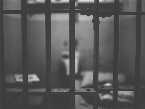 退休返聘簽訂勞務(wù)合同需要注意啥？上海勞動合同律師給你提個醒